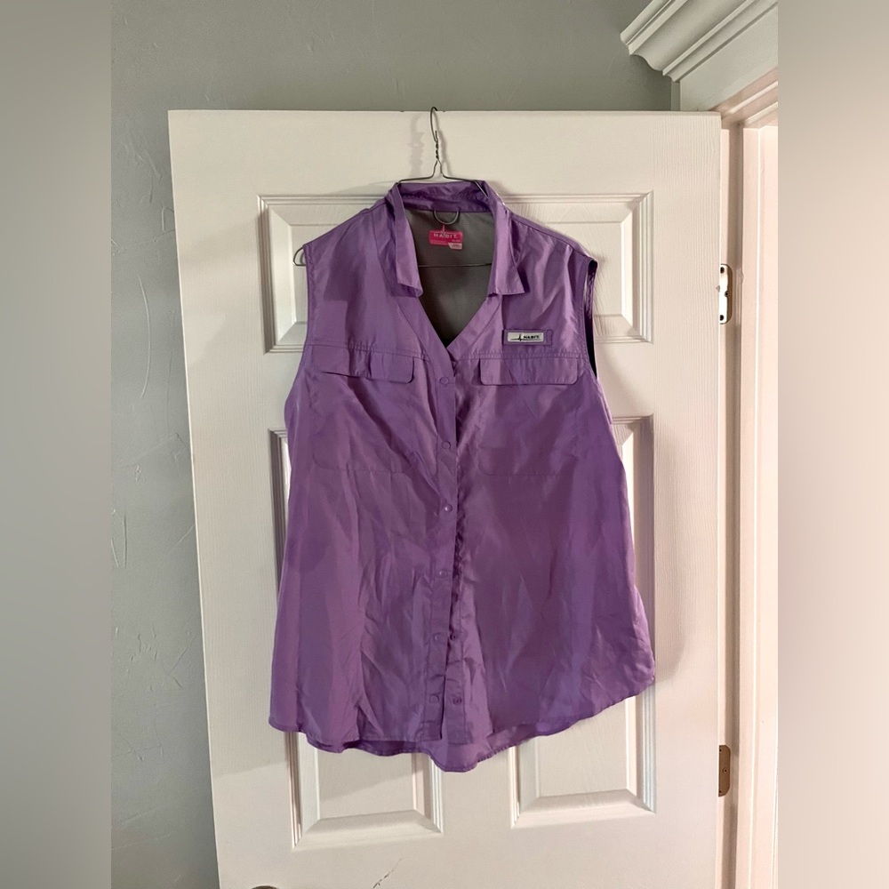 Habit, XL, breathable, purple, collared vest shirt.